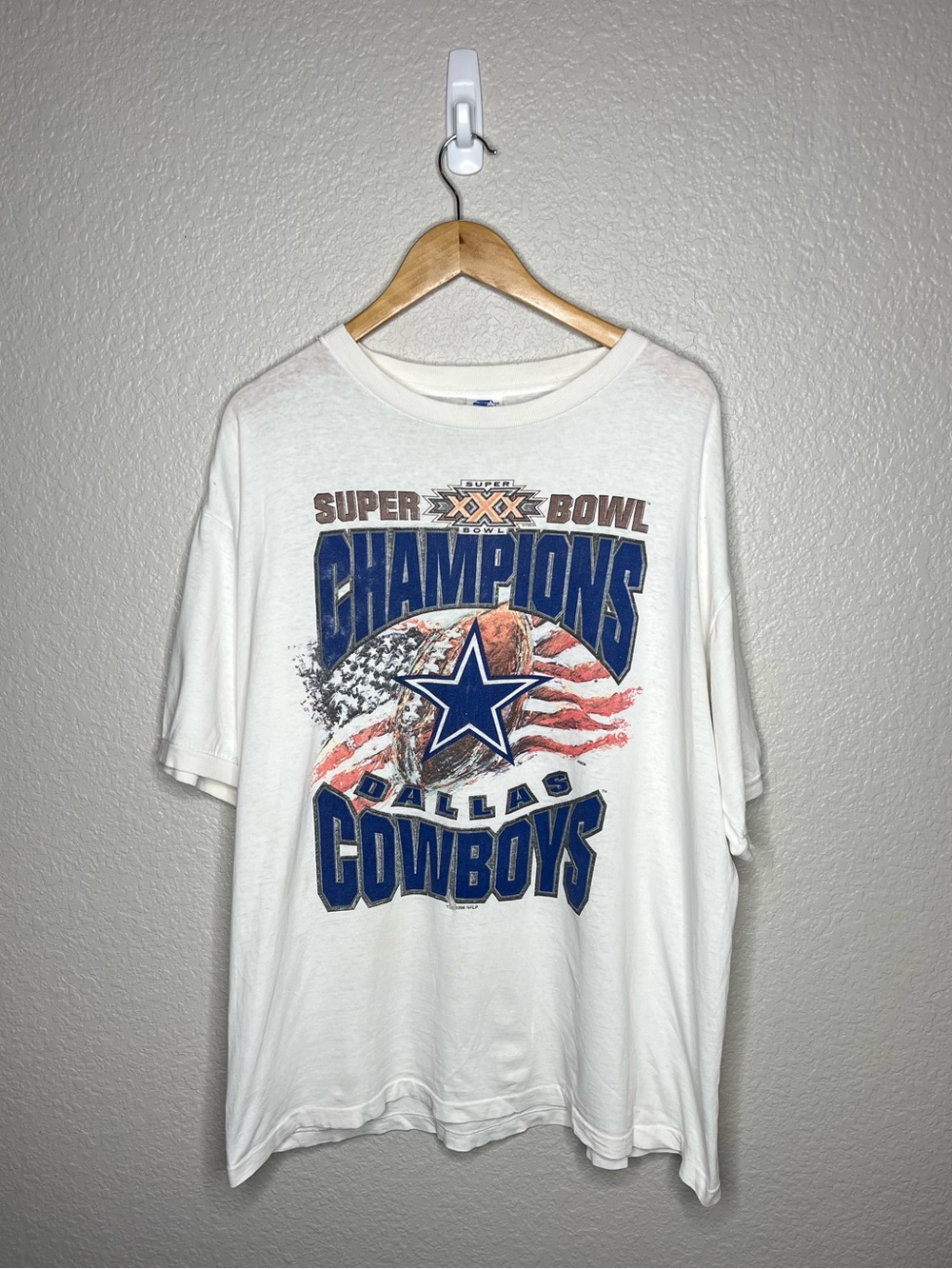 Vintage 1996 Dallas Cowboys Super Bowl XXX Champions Starter T Shirt Thrashed L
